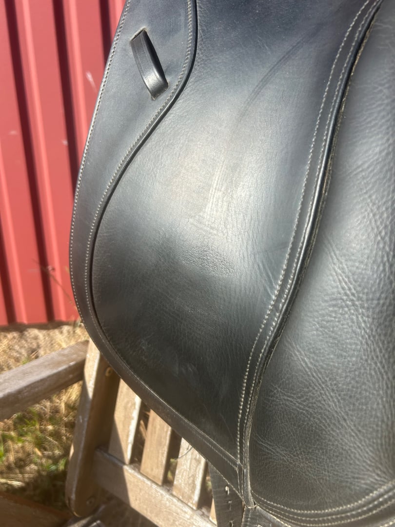 Svart sadel från Lippo - bild 3