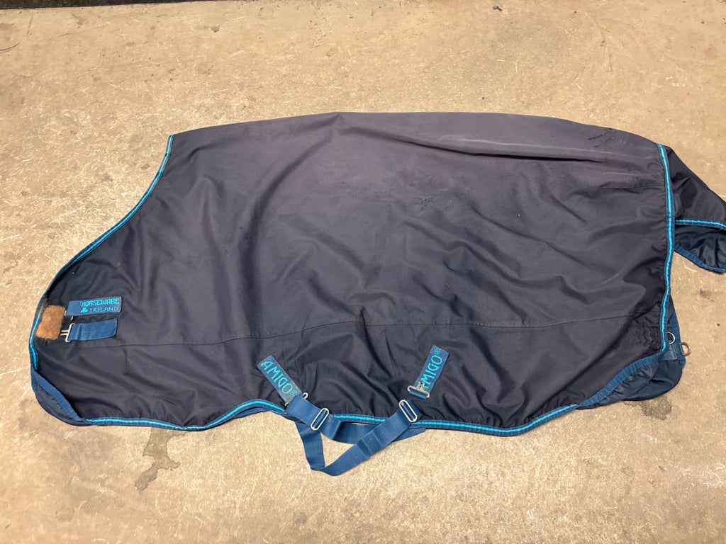 Mörkblått utetäcke från Horseware