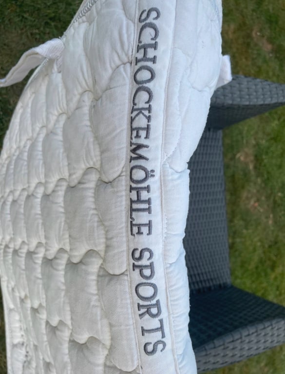 Vitt schabrak från Schockemöhle Sports - bild 3