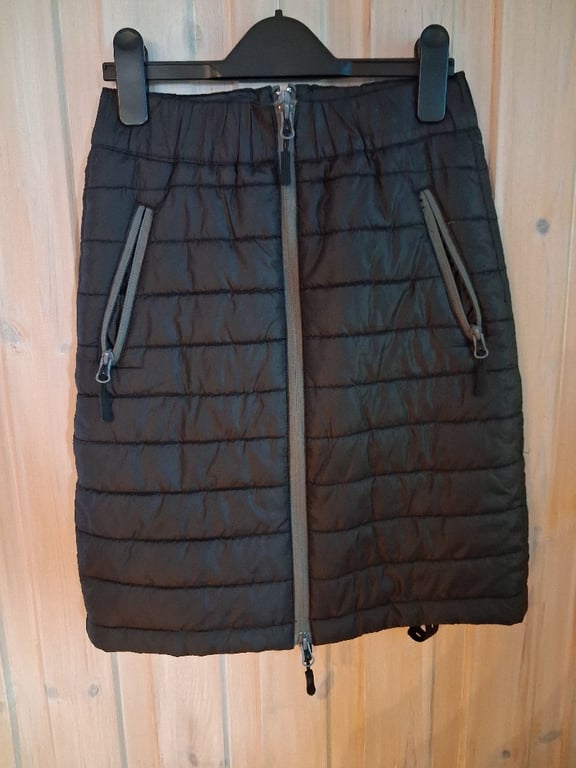 Svart ridkjol från Active riding wear - bild 1