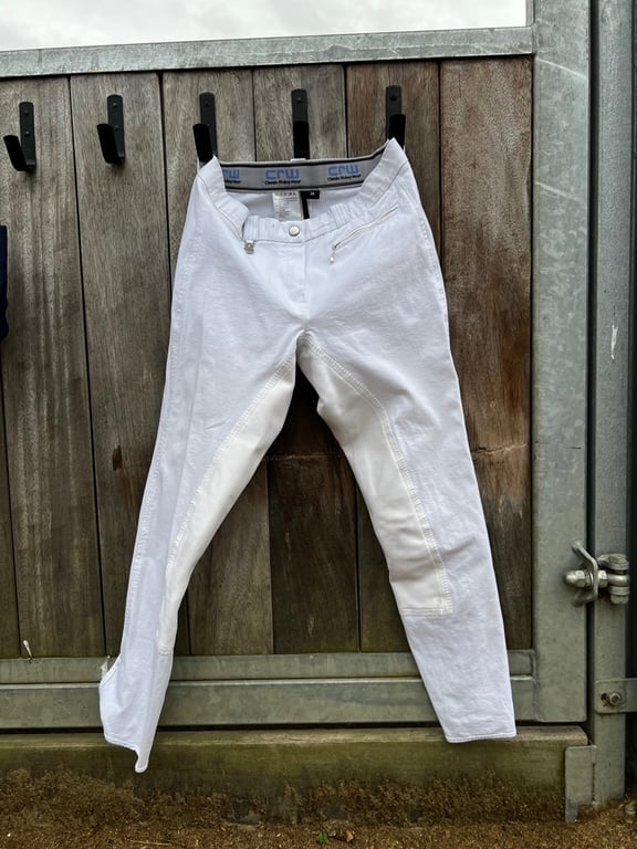 Vita ridbyxor från CRW - bild 1