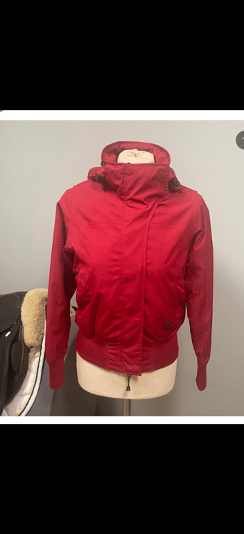 Röd jacka från Kyra K - bild 2