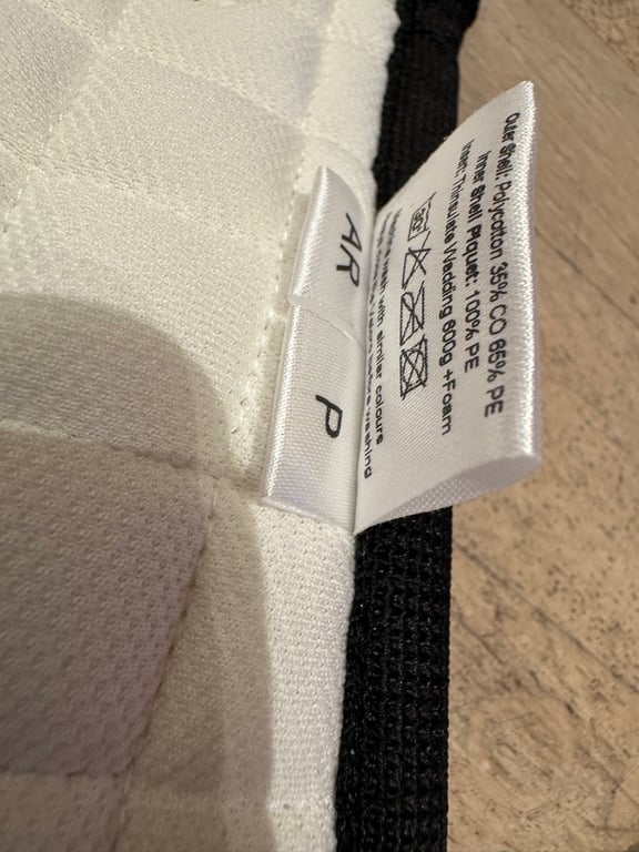 Vitt hoppschabrak från Maya Dolorez  - bild 3