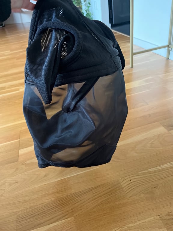 Svarta flugskydd  - bild 1