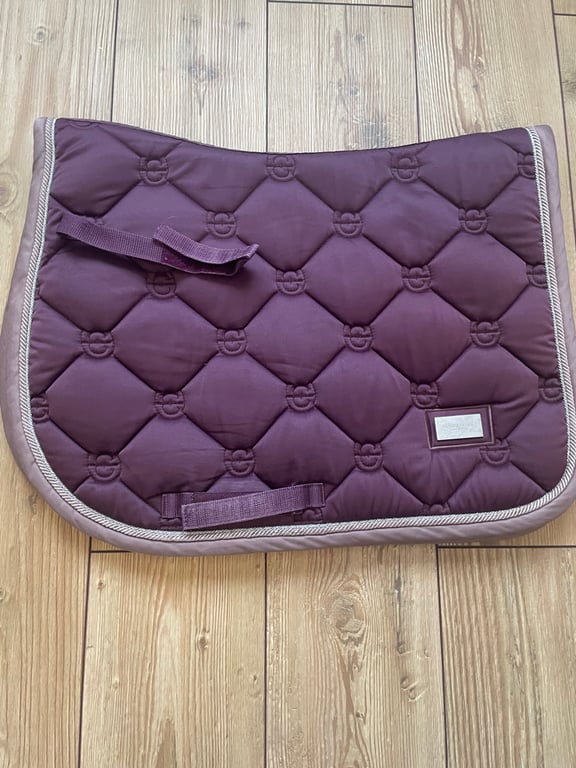 Lila schabrak från Equestrian Stockholm