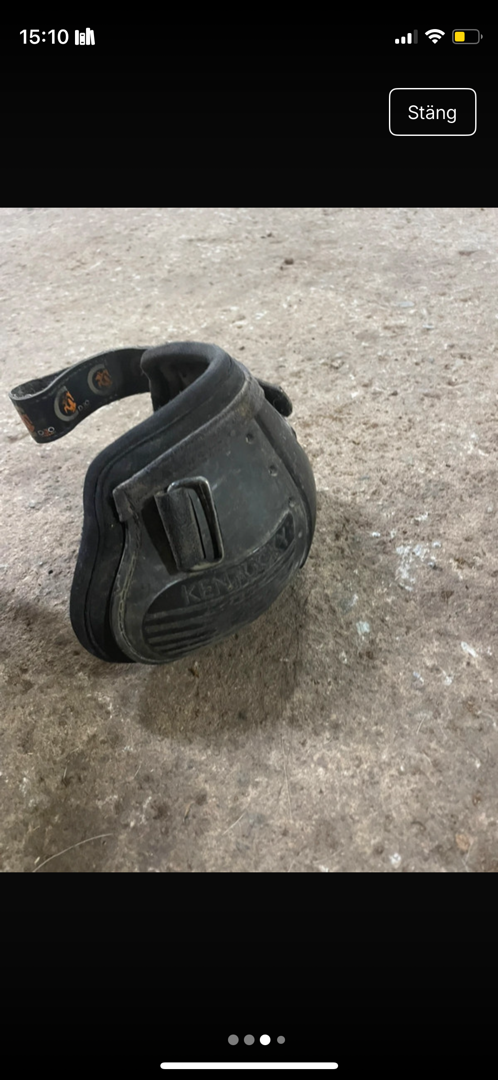 Svarta bakbenskydd från Kentucky Horsewear