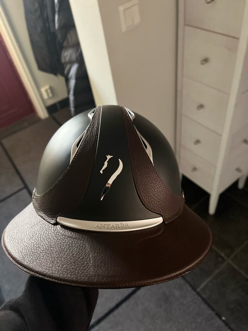 Hjälm från Antarès