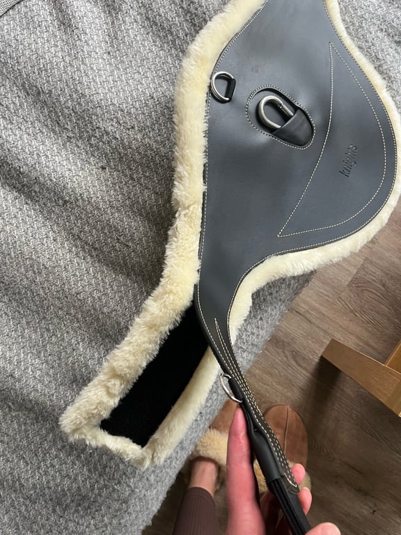 Svart sadelgjord från Knights - bild 3