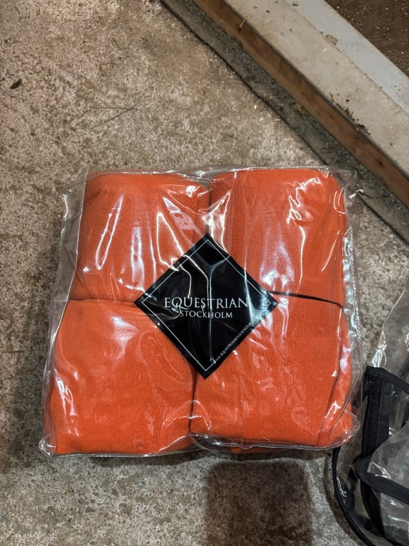 Orange bandages from Equestrian Stockholm