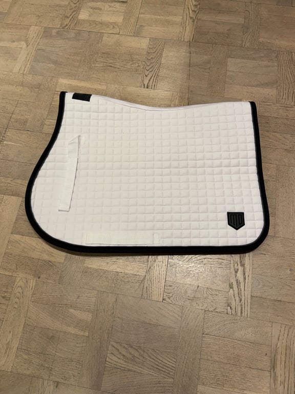 Vitt hoppschabrak från Maya Dolorez  - bild 1