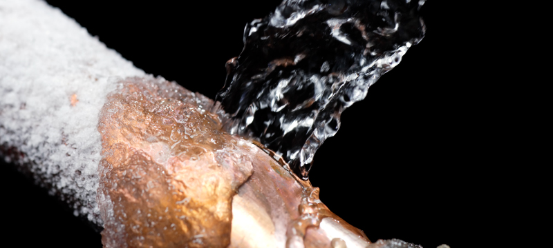 How to Thaw Frozen Pipes