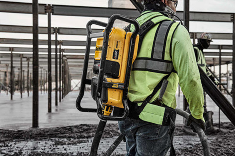 DEWALT POWERSHIFT Backpack Vibrator