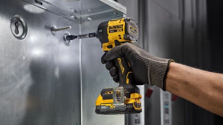 DEWALT 20V MAX XR 1/4 Inch Quiet Hydraulic Impact Driver