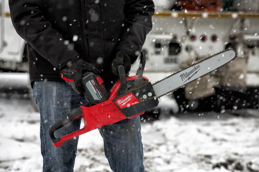 Milwaukee M18 chainsaw and battery