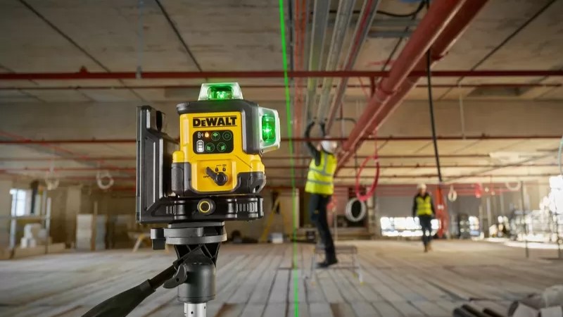 New DEWALT Line Laser: 64% More Compact, 3x360&deg; Coverage, USB Rechargeable