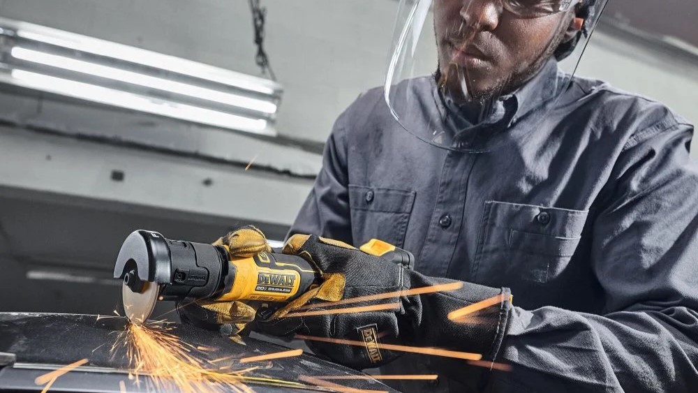 DEWALT ATOMIC Grinding & Cutting Tools: Cordless Power Built for Tight Spaces