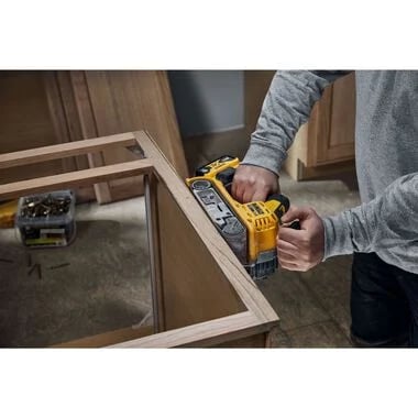 dewalt-xr-20v-max-3-in-x-21-in-belt-sander-bare-tool