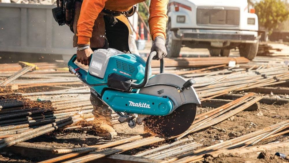 Makita GEC01 & GEC03 XGT Concrete Cutters: Gas-Free Power For