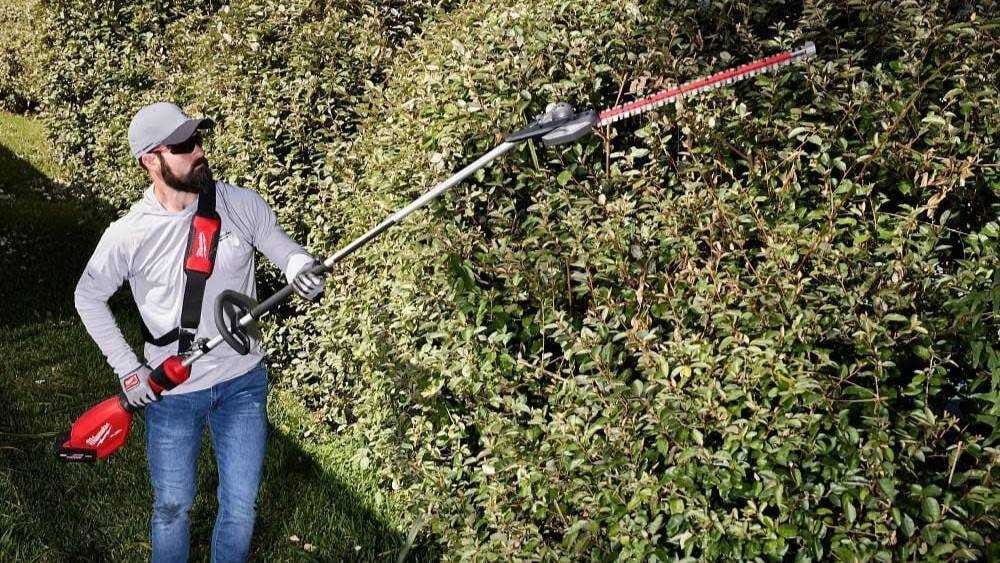 Milwaukee M18 Hedge Trimmer: The Pole Saw That Actually Cuts as It Should