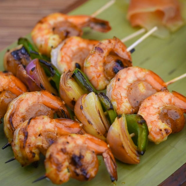 Brochettes de scampis frits