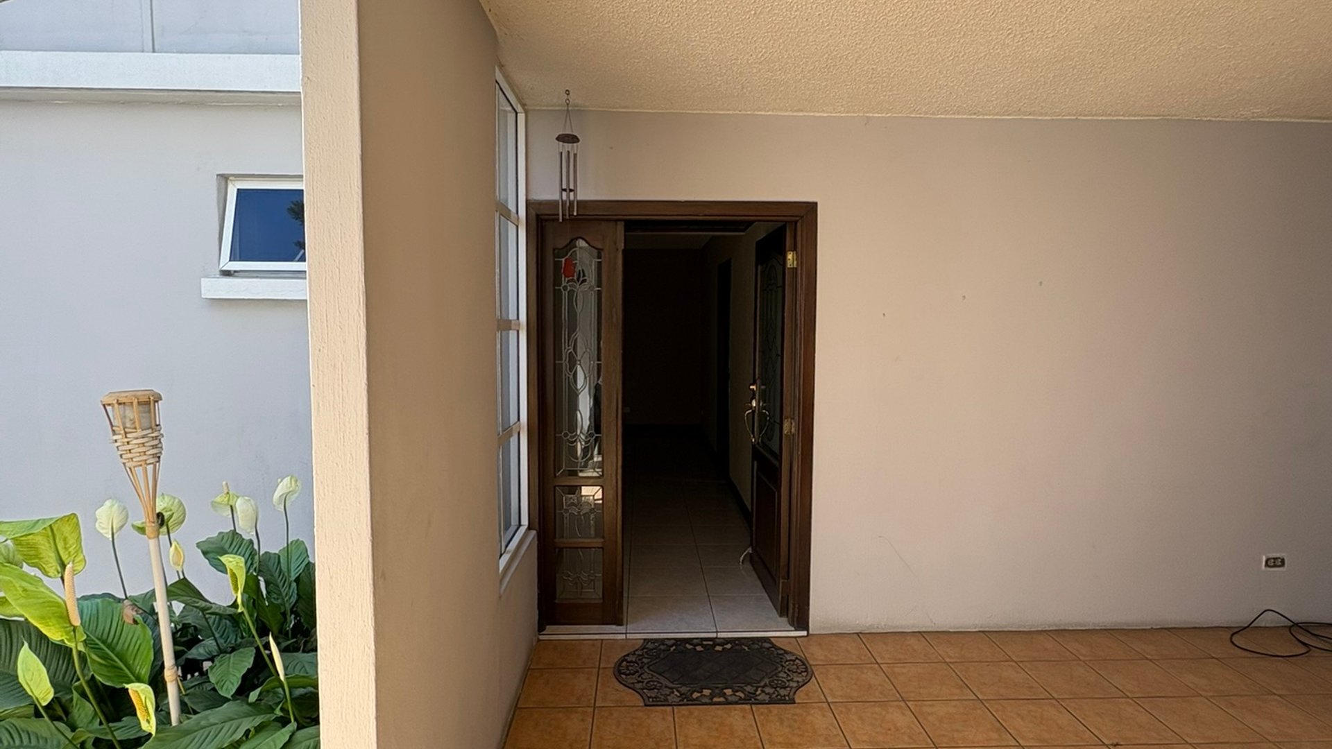 Casa en Alquiler Colonia Lourdes zona 17 - Miniatura 4