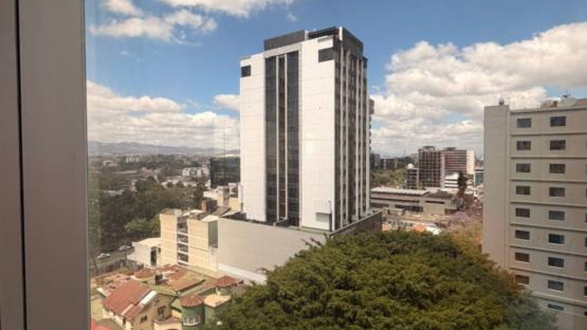 Oficina en Renta, Zona 10 (R10250) - Miniatura 5