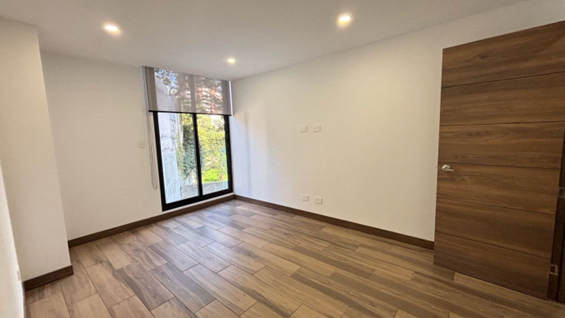 Apartamento en renta en zona 15 Vista Hermosa 1 - Miniatura 9