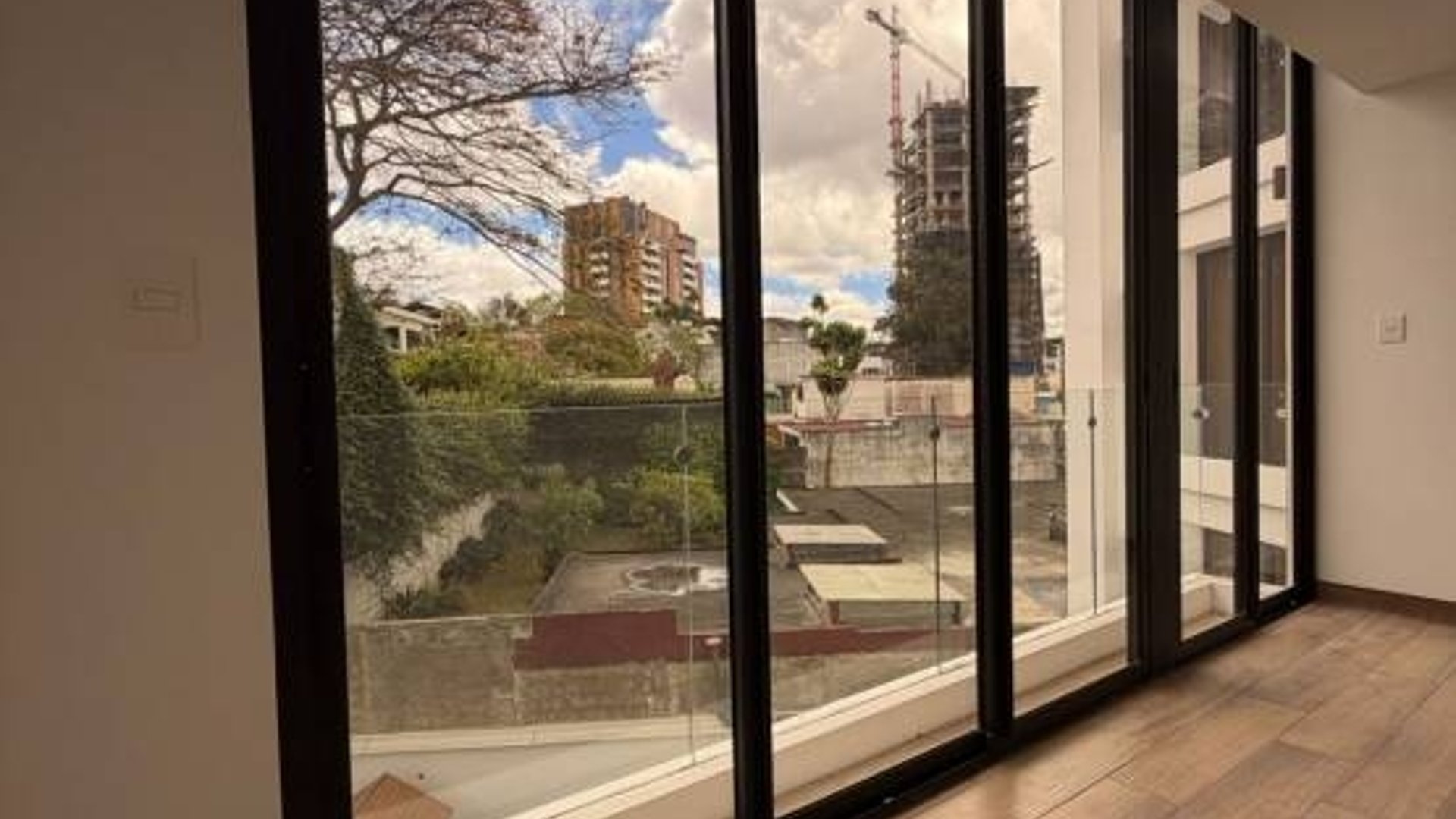 Apartamento en Venta, Zona 15 (V9993) - Miniatura 8
