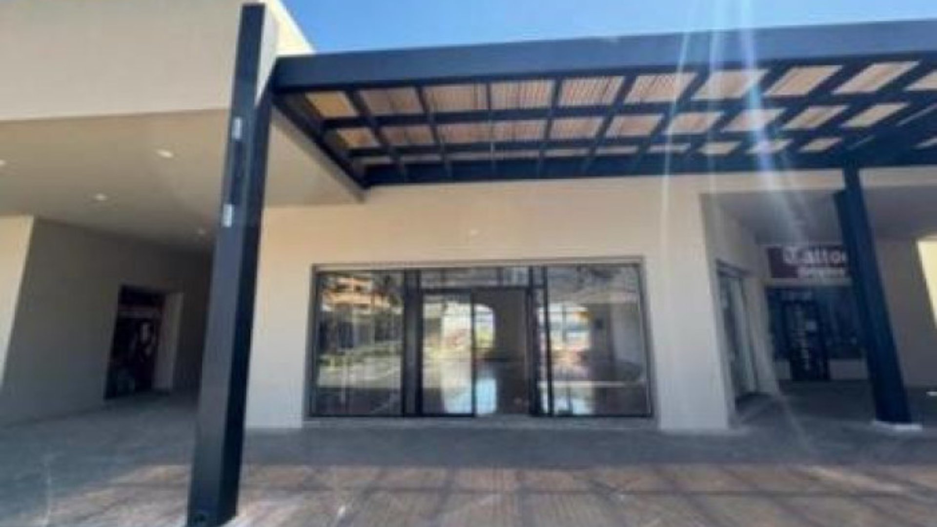 Local en Centro Comercial Flores Del Lago