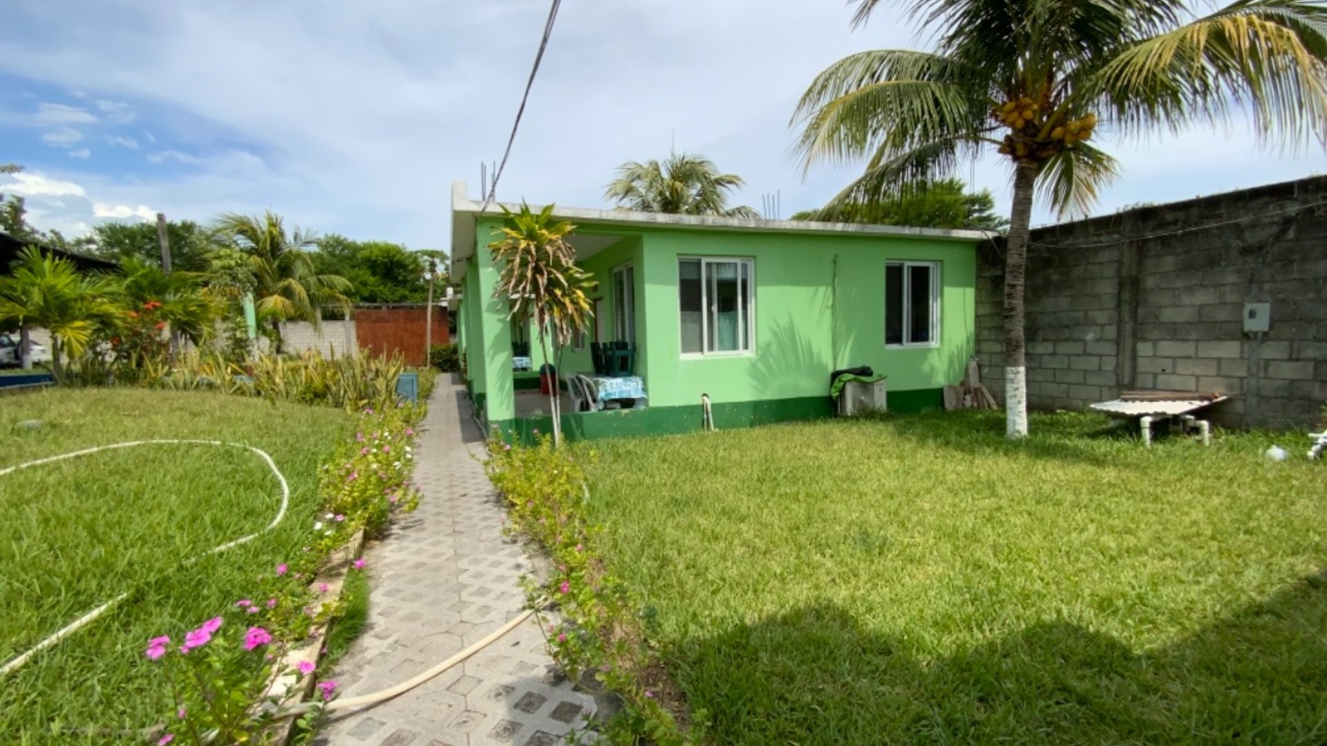 Casa en venta en Carretera a Hawai Monterrico, Chiquimulilla - Miniatura 4