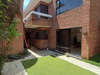 3 Bedroom House for Rent in Zona 13, Ciudad de Guatemala | Unfurnished, Parking, Garden - Image 1