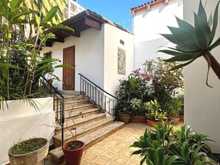 Casa en venta con jardín de 3 habitaciones en zona 14 Ref-5565 - Image 11