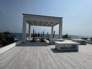 Exclusiva Mansión Frente al Mar en Venta Ideal como Residencia de Lujo u Hotel - Image 47