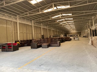 En renta ofi-bodega Santa Lucía Milpas Altas - 3