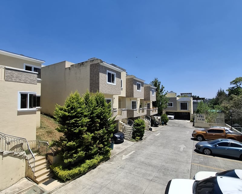 En venta casa de 4 habitaciones en Cañadas del Encinal