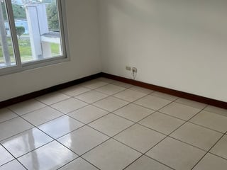 Casa en venta, en Ciudad de Guatemala - 3
