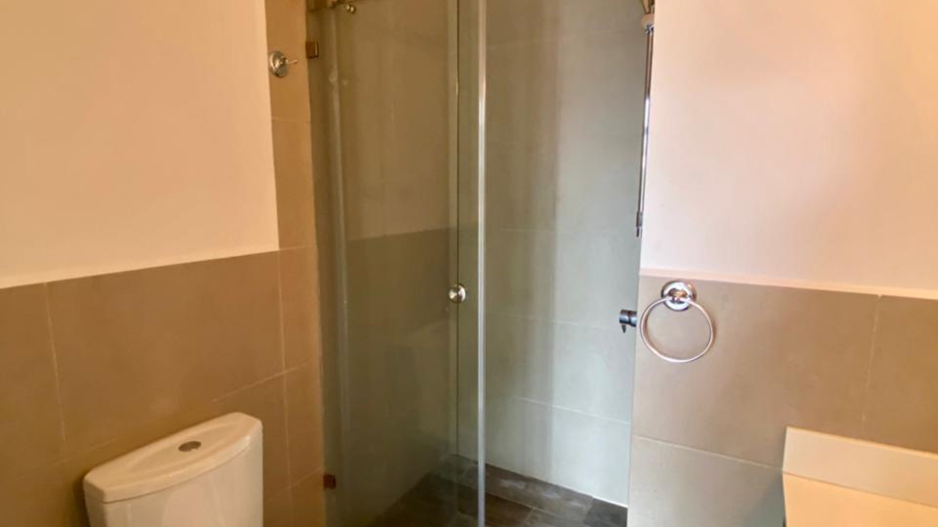 ????APARTAMENTO EN VENTA – 3 HAB  LIRIOS DE CAYALÁ | ZONA 16 - Miniatura 12
