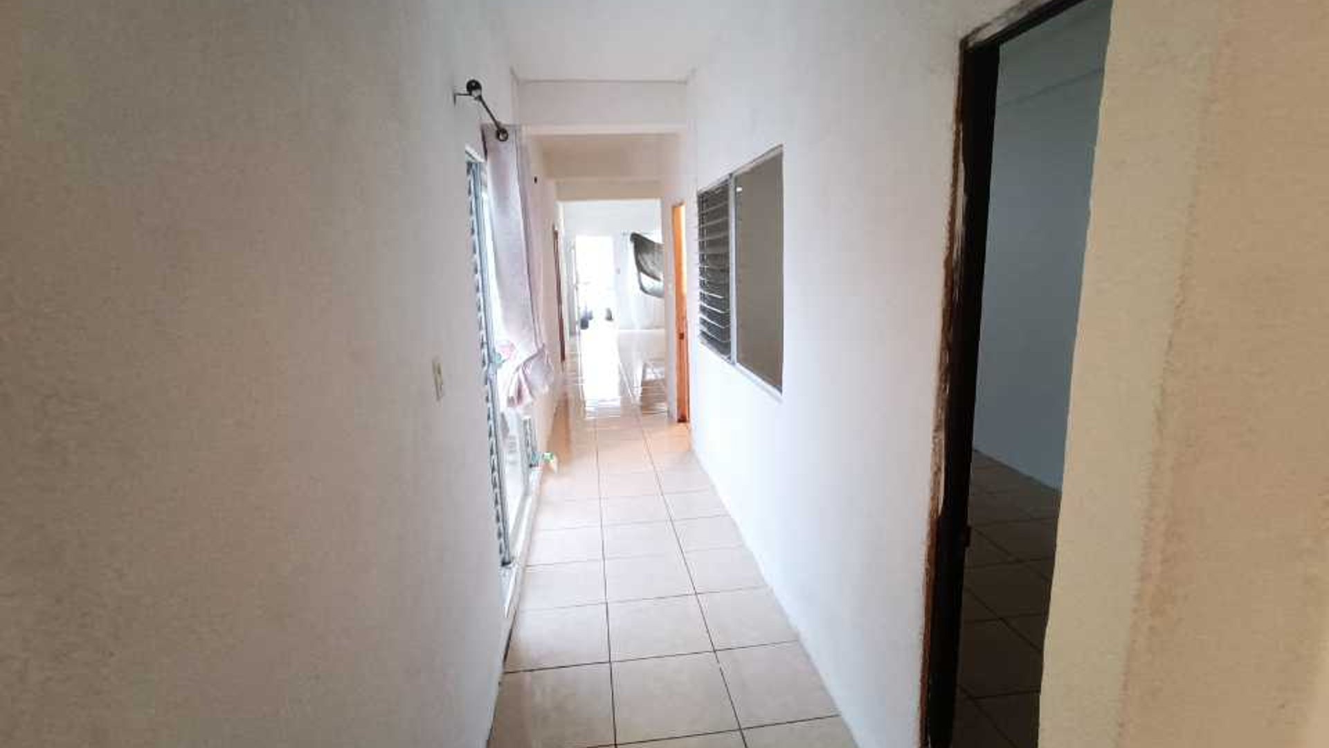 Vendo apartamento Boulevard Sur, San Cristóbal, zona 8 de Mixco - Miniatura 11