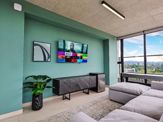 En venta apartamento con jardin en zona 15 Guatemala - Image 13