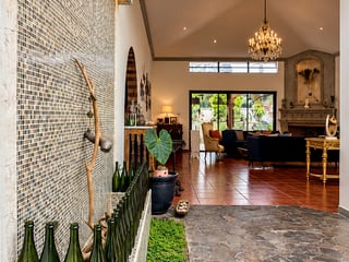 Casa colonial en venta en Muxbal, rumbo a Las Luces | 3,751 varas² de terreno - 4