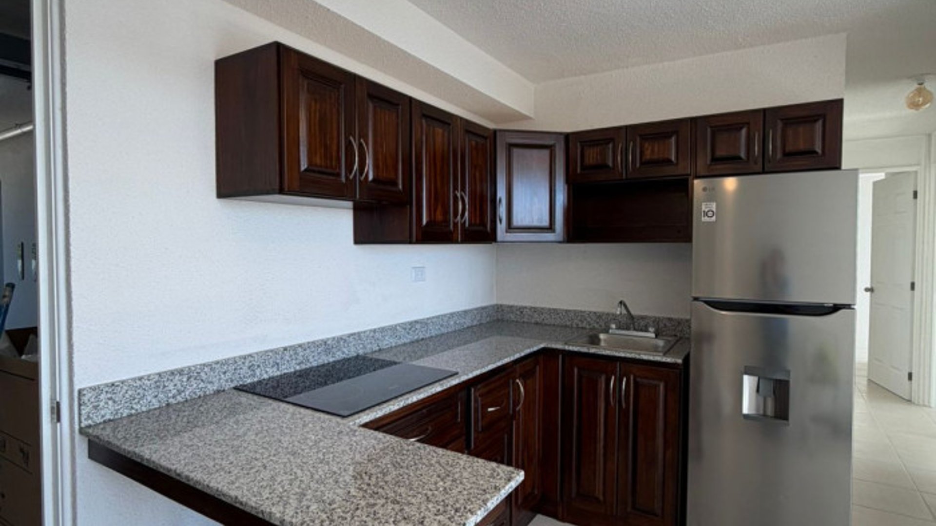 APARTAMENTO EN ALQUILER EN ZONA 1 DE MIXCO