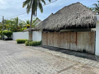 Casa de playa en alquiler o venta, Marena Puerto de San José - Image 1