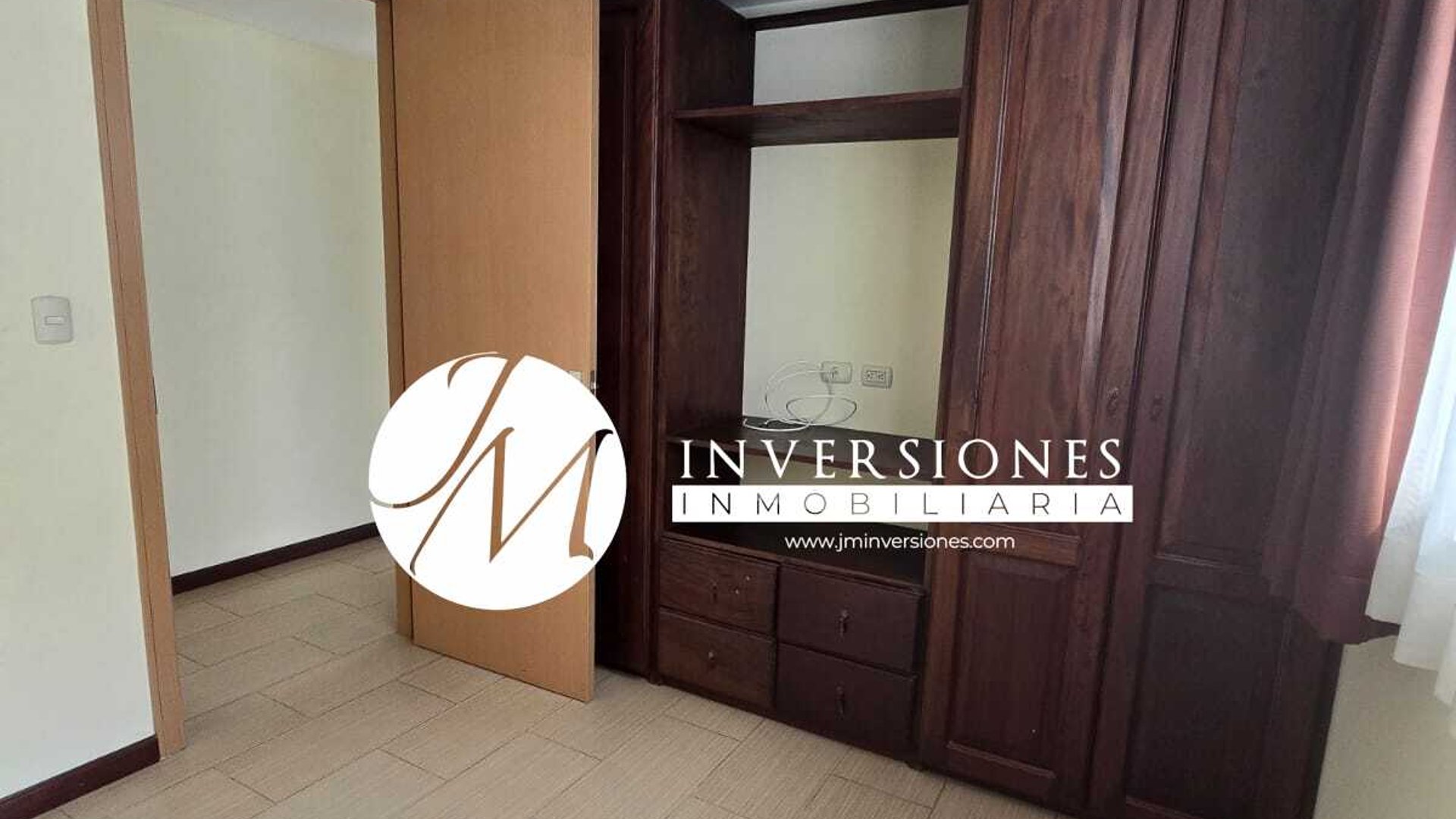 Apartamento en Venta Con Linea Blanca en zona 14 - Miniatura 7