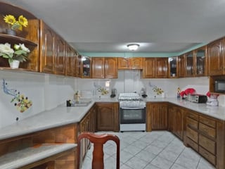 Casa en Venta en Altos de Barcenas Villa Nueva - Image 9