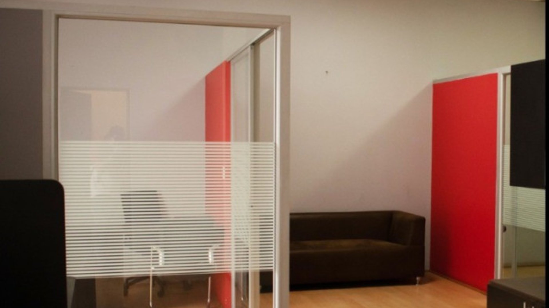 Oficina en alquiler en zona 10 - Miniatura 2