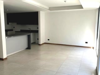Casa con jardin privado en renta de 4 habitaciones en zona 16 Ref-5603 - 3