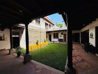 VENTA DE HERMOSA CASA CON ACABADOS DE LUJO - BELLA VISTA, ANTIGUA - 5