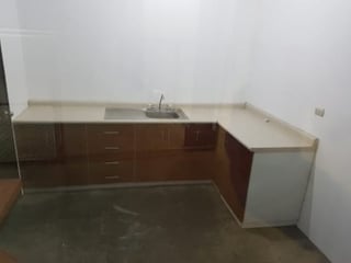 Preciosa Bodega En Alquiler En Zona 21,Al final de la  Atanasio - 5
