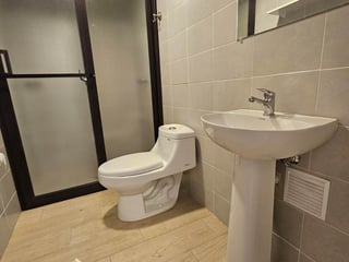 APARTAMENTO EN RENTA EN ZONA 12 - Image 9