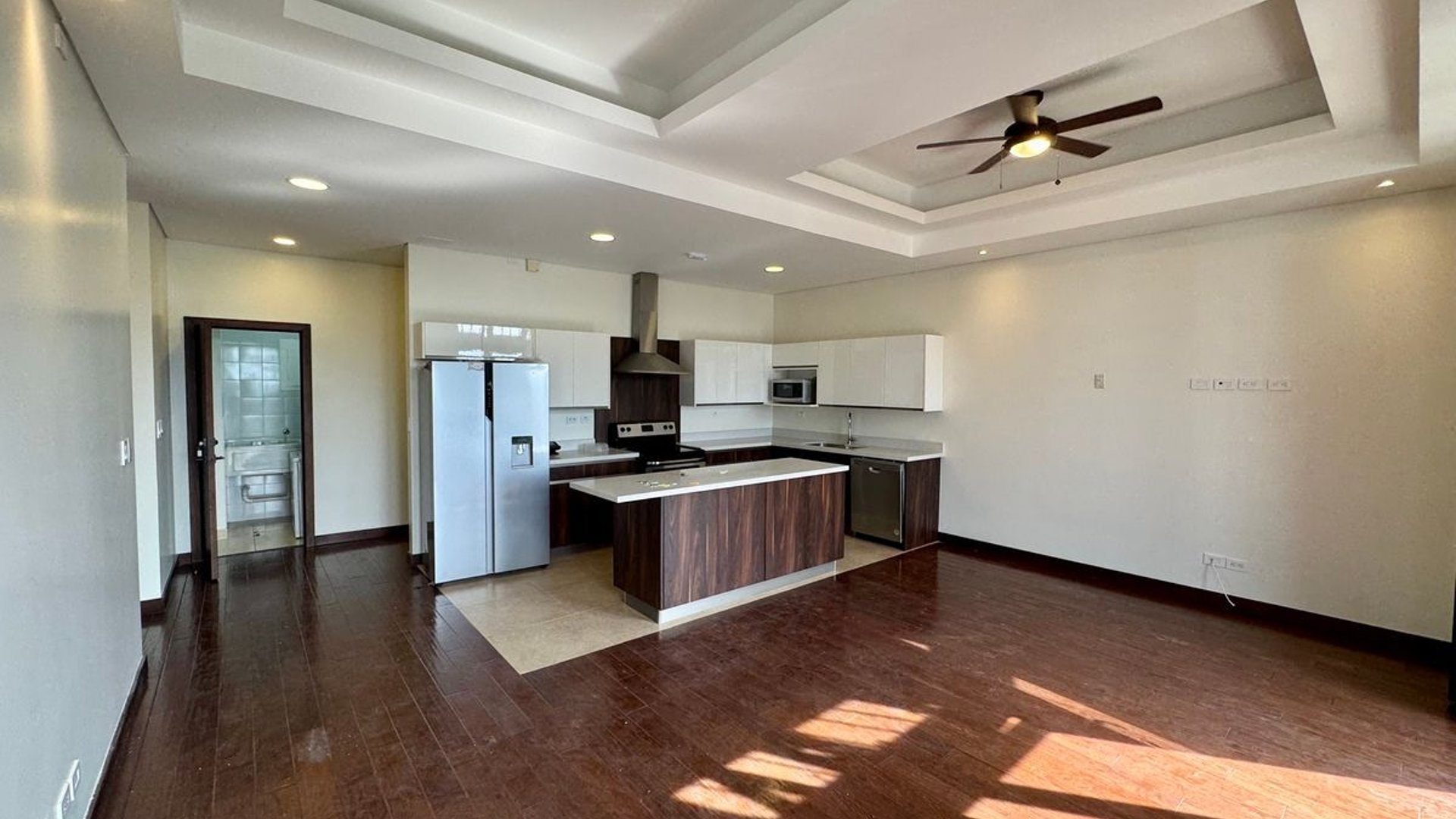 Apartamento en Renta – Edificio Ramblas Cayalá, Zona 16